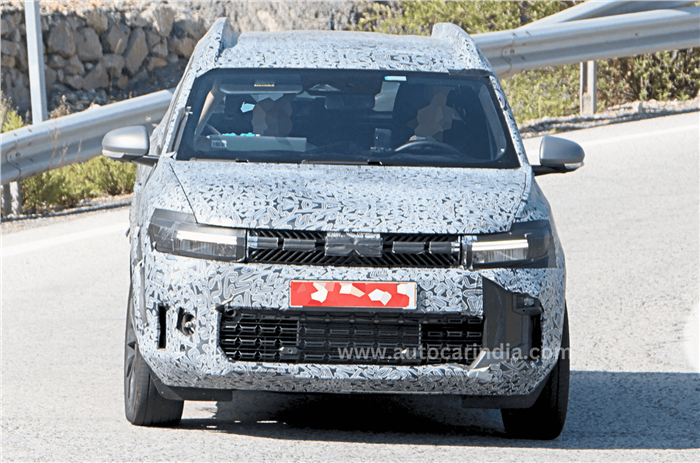 Renault Duster-based Bigster SUV: new spy shots show fresh details