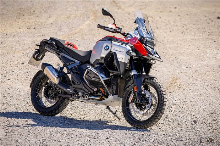 BMW R 1300 GSA revealed with 30 litre tank, automatic clutch