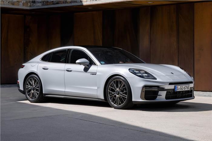 Porsche Panamera Turbo S E-Hybrid front