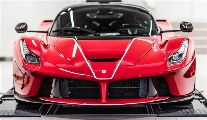 Ferrari LaFerrari front