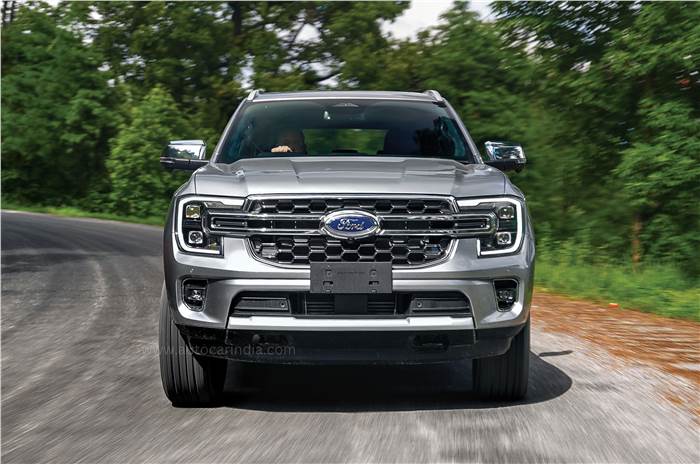 Ford Everest drive to Mount Everest front action