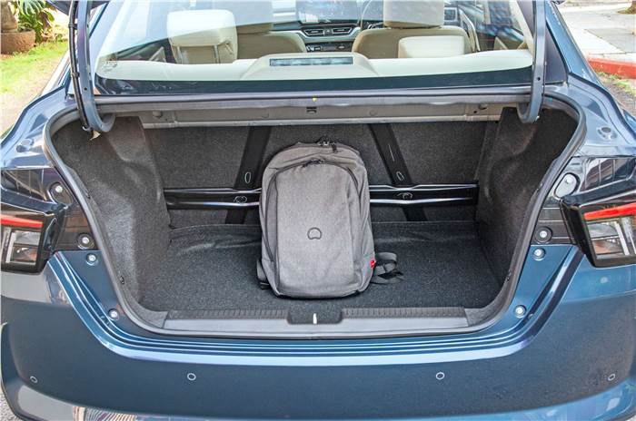 New Maruti Dzire boot space 