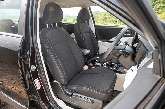 Mahindra XUV 3XO AX5 interior