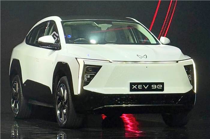 Mahindra XEV 9e white 