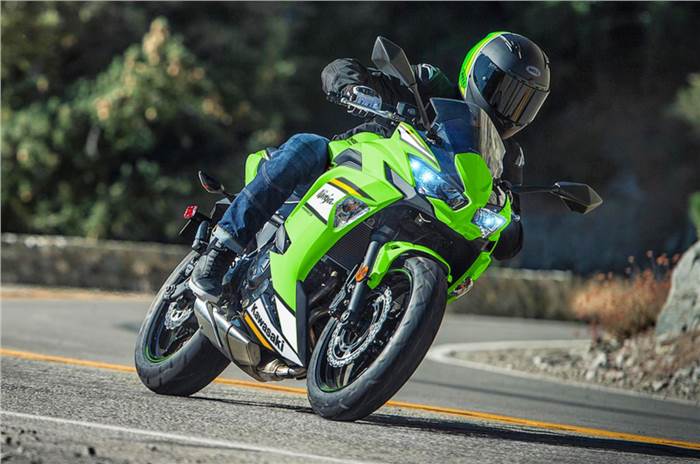 Kawasaki Ninja 300 discount, end of the year discount details