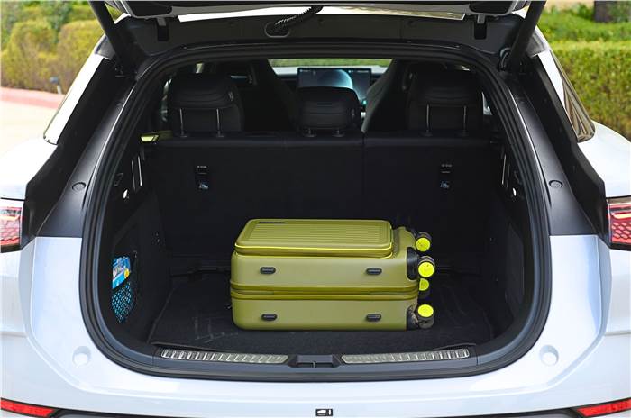 BYD Sealion 7 boot space