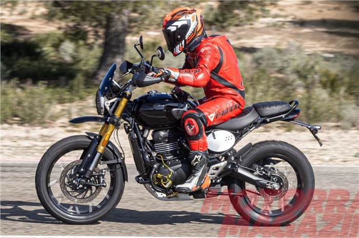 Triumph Scrambler 400 X with cross spoke wheels spied