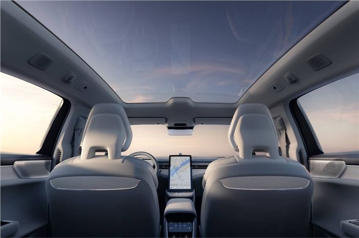 Expansive electrochromic roof of Volvo ES90