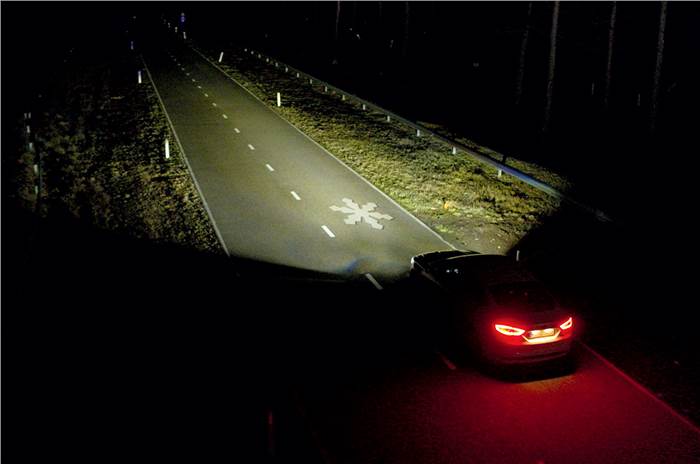 Tech Talk: Should we let cars use the road as a projection screen?