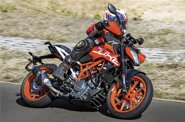 Modifying a KTM RC390 