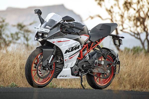 KTM RC390 or Honda CBR 250R