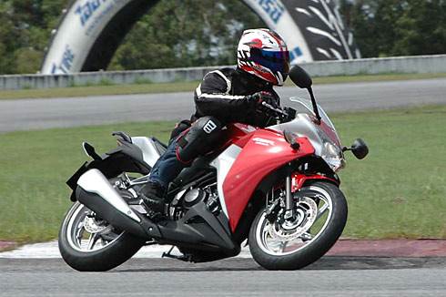 Honda CBR 250R first ride