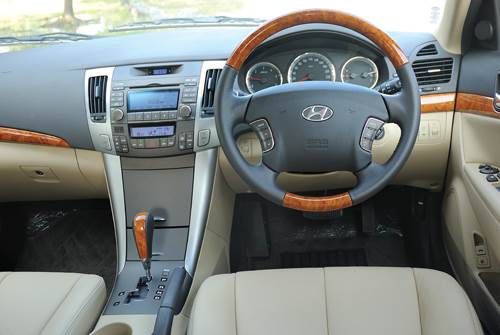 2009 Hyundai Sonata Transform review, test drive