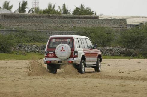 Mitsubishi Pajero SFX