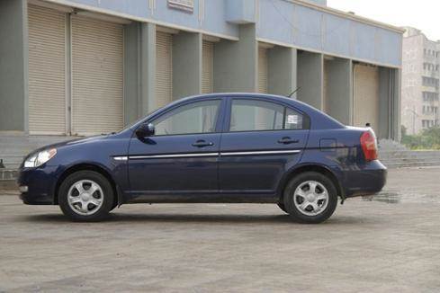 Hyundai Verna SX CRDi A/T (Old)