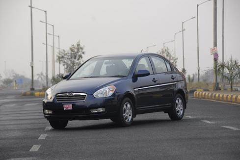 Hyundai Verna SX CRDi A/T (Old)