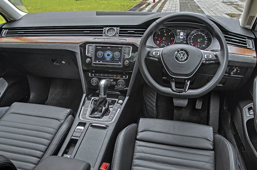 2017 Volkswagen Passat Review Test
