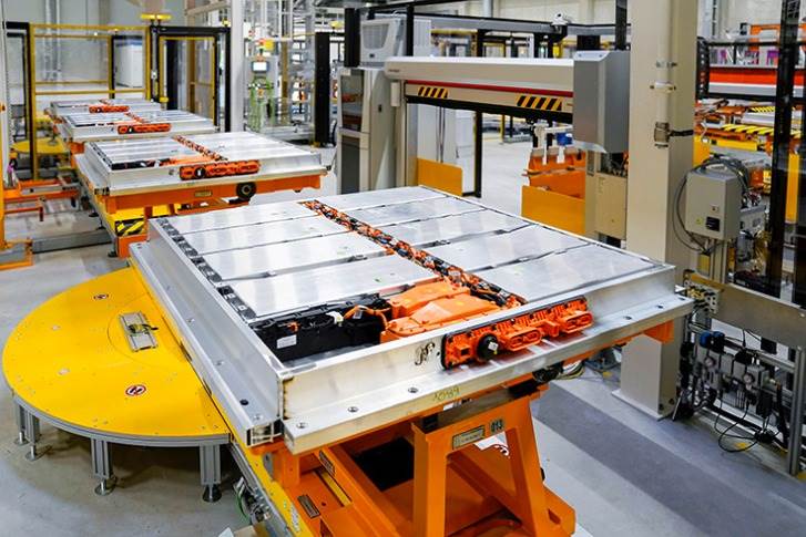 Eighty Gigafactories May Be Insufficient If Ev Sales Are To Surpass Ice 