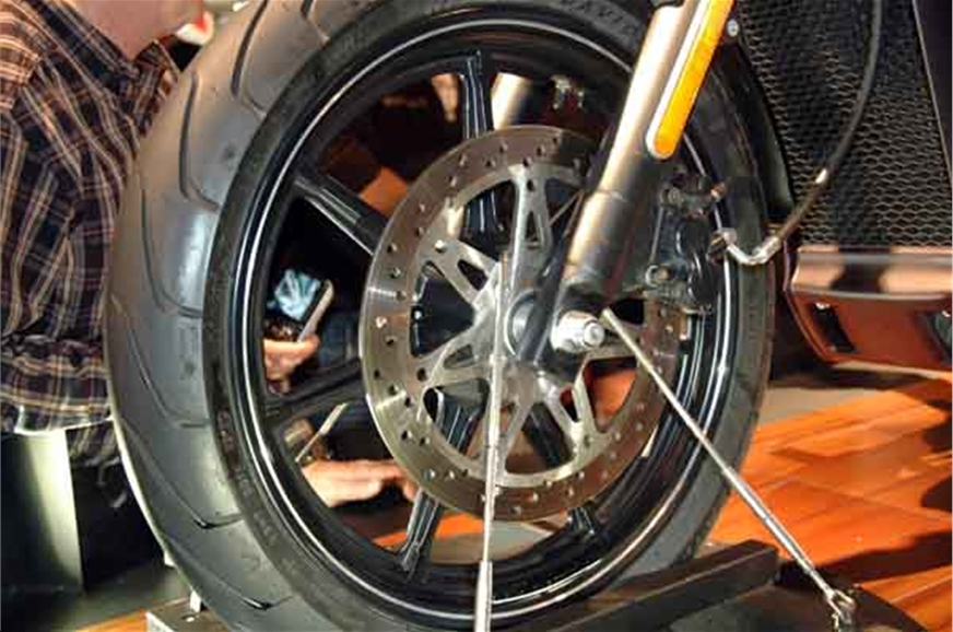 Harley Davidson Street 500 750 break cover Autocar India Harley Davidson Street 500 750 break cover Autocar India