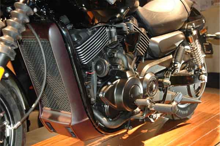 Harley Davidson Street 500 750 break cover Autocar India Harley Davidson Street 500 750 break cover Autocar India