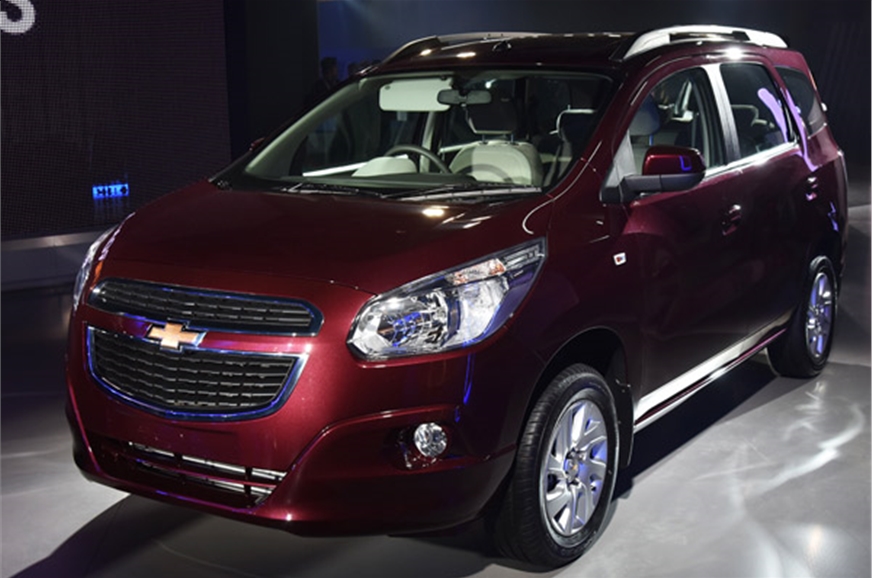 Chevrolet Cruze Colorado Spin Camaro Showcased At Auto