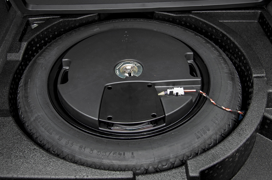 2017 Mercedes Benz Gla 220d Vs Audi Q3 35tdi Comparison