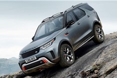 2017 Land Rover Discovery SVX image gallery