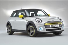 2019 Mini Cooper SE image gallery