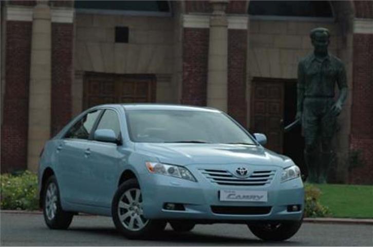 Toyota Camry 2.4 A/T (Old)