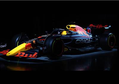 Red Bull Racing: Winning the race off the track