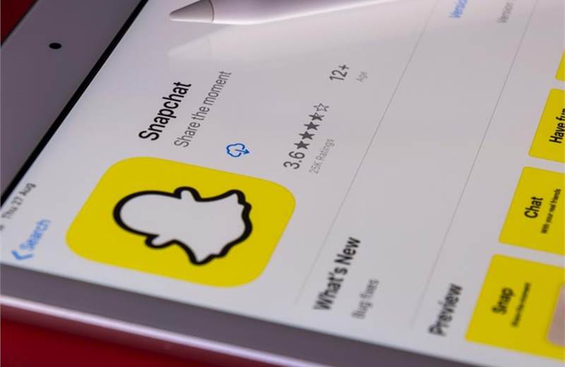 Snap&#8217;s revenue slows as it deals with continued ad deceleration