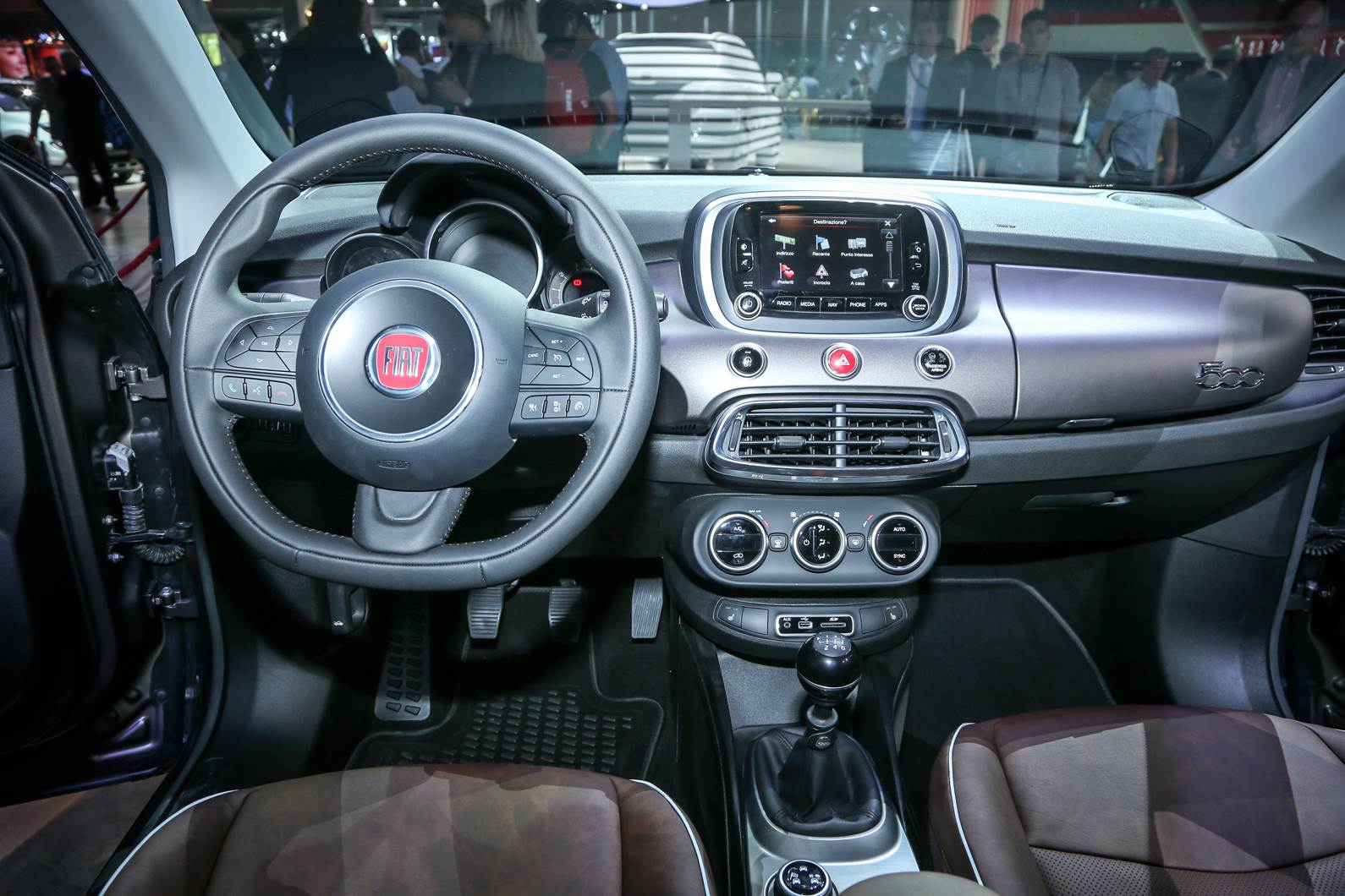 Interior design and technology – Fiat 500L - Just Auto