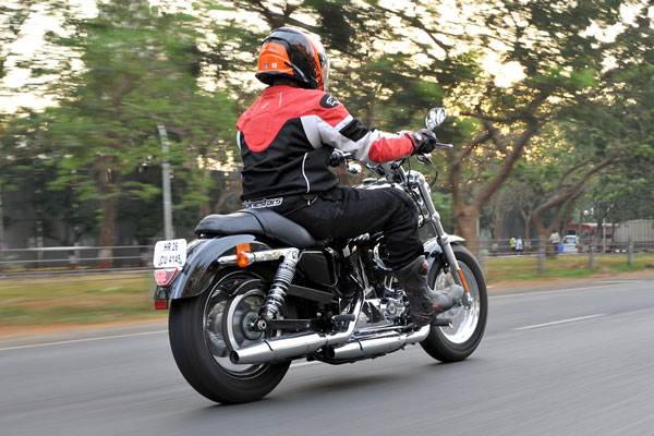 Harley-Davidson 1200 Custom First Ride Review