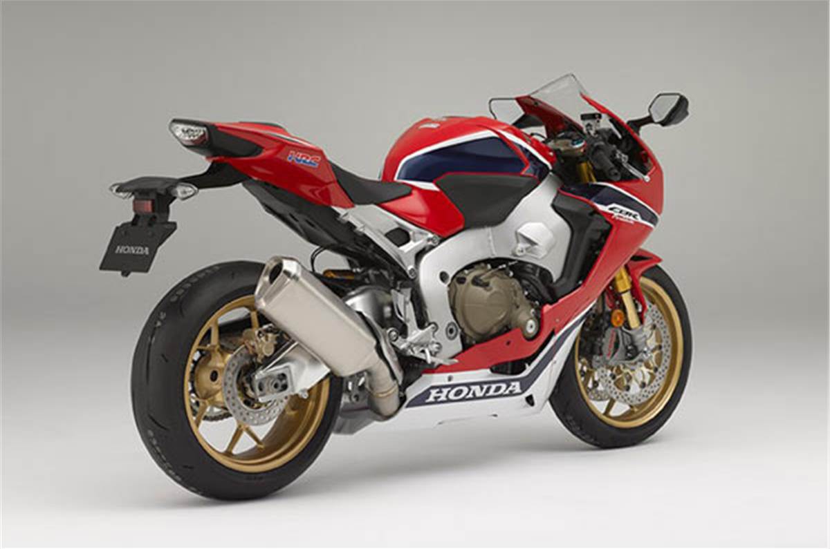Honda Unveils 17 Cbr1000rr Sp And Sp2 Models At Intermot 16 Autocar India