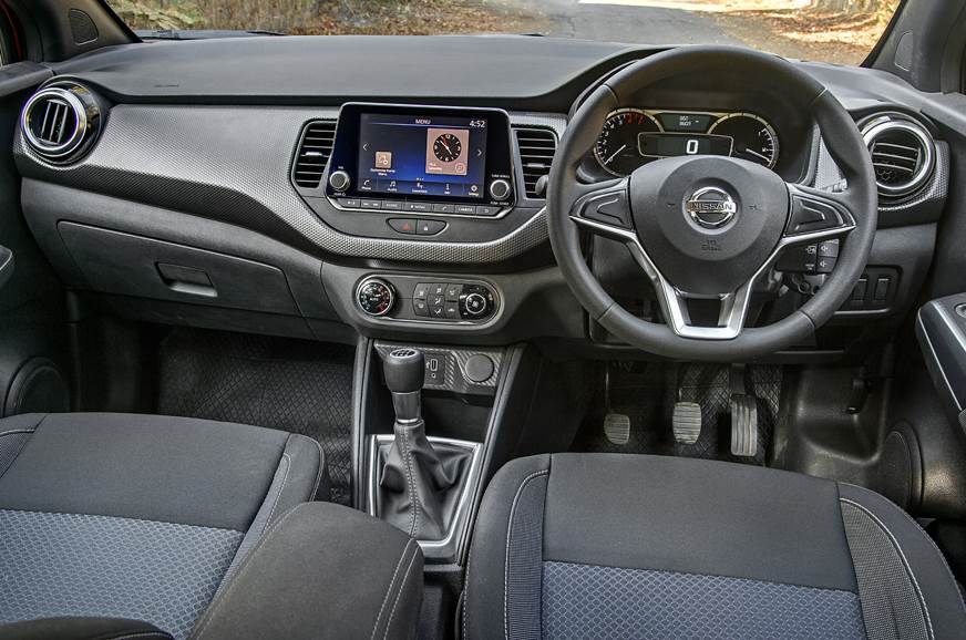 2019 nissan kicks apple carplay