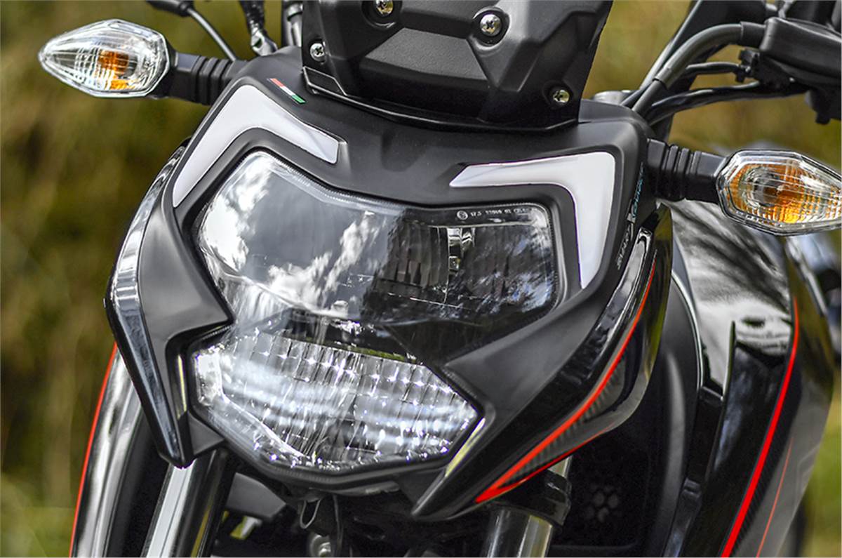 Bs6 Tvs Apache Rtr 0 4v Review Autocar India Bs6 Tvs Apache Rtr 0 4v Review Autocar India