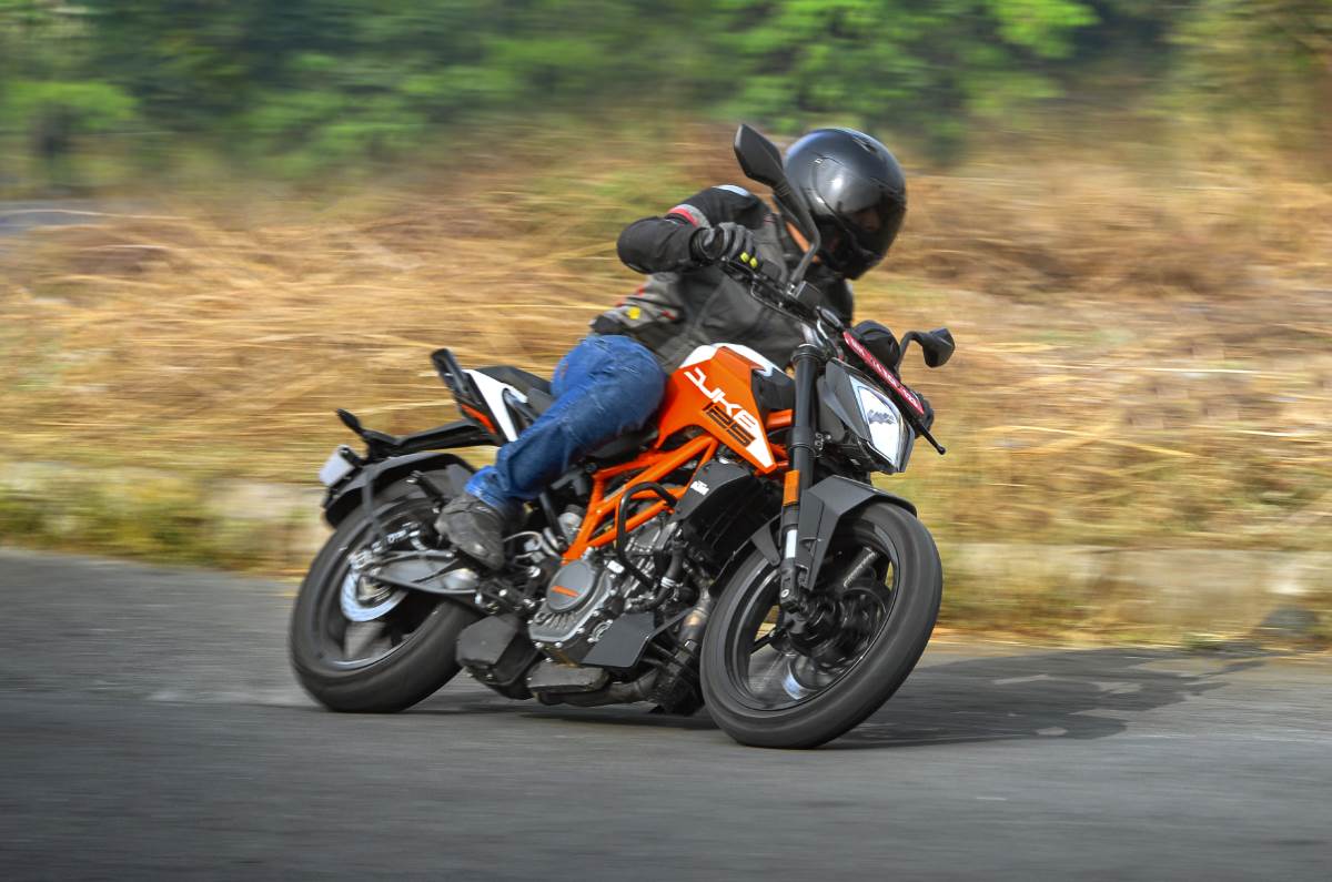 2023 KTM Duke 125, Duke 250 Debuts - Loaded With New Features