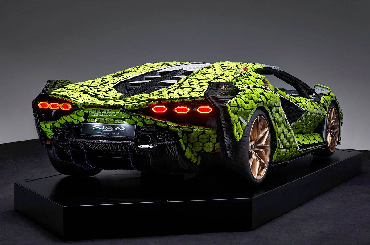 Rent LEGO set: Lamborghini Sián FKP 37 at Lend-a-Brick