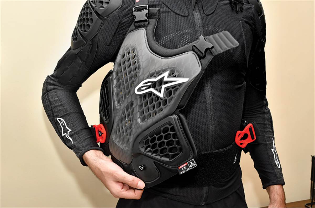 Alpinestars Bionic Tech V2 Armoured Jacket Mdstuc Mdstuc Info Alpinestars Bionic Action Jacket 2022 Review