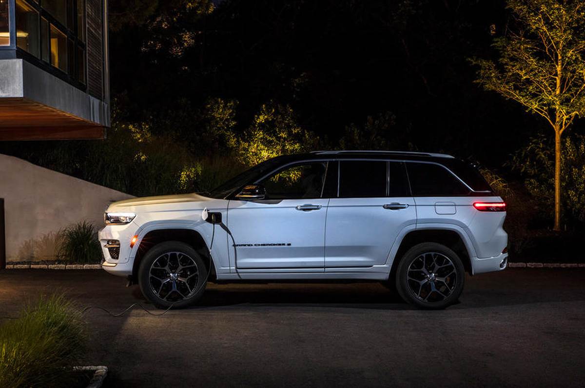 2021 Jeep Grand Cherokee Will Be New for the First Time in a Decade