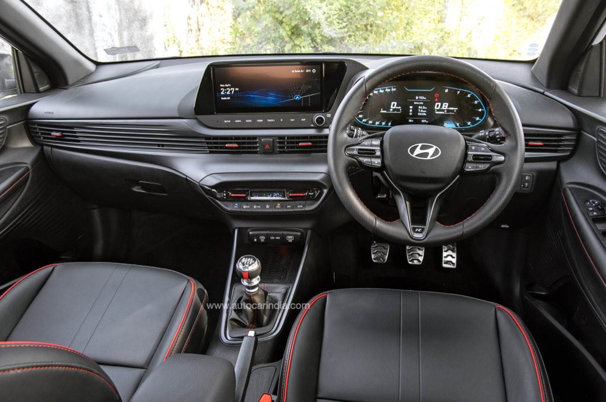 Hyundai i20 N Line Facelift - Manual Gearbox Makes It Super Fun To