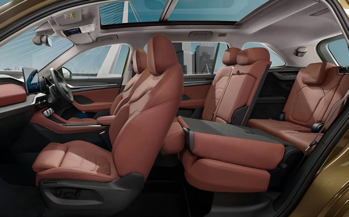 2025-skoda-kodiaq-interior-7-seater-2 2025-skoda-kodiaq-interior-7-seater-2