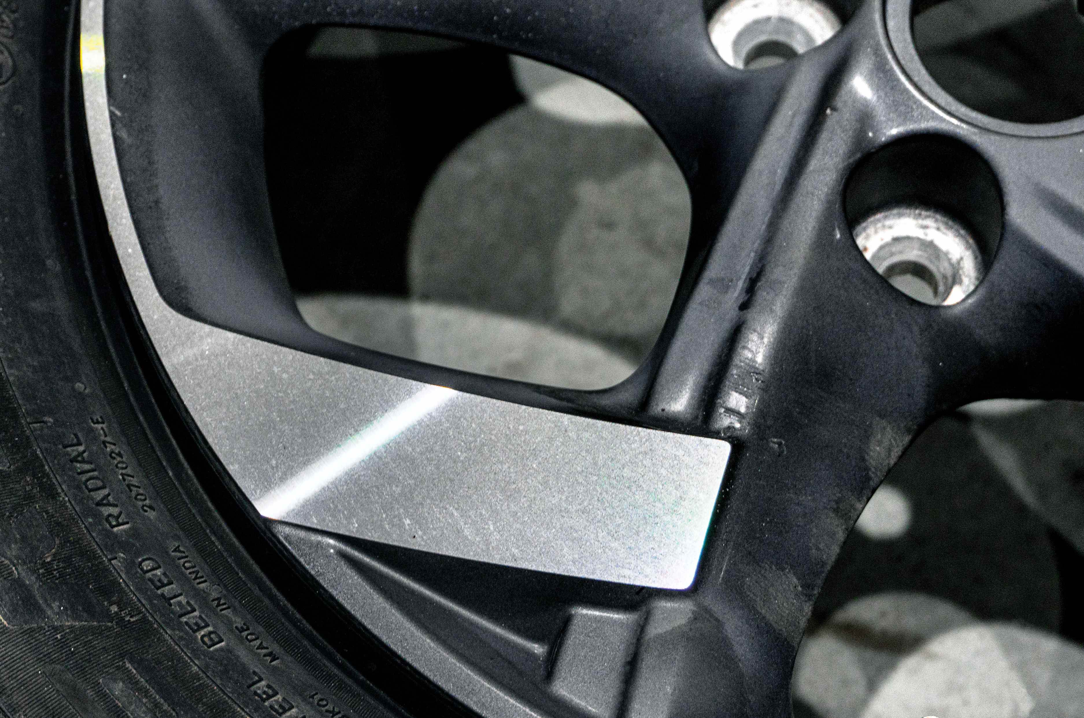 Hyundai Venue 16-inch alloy wheel refurbishing done Hyundai Venue 16-inch alloy wheel refurbishing done