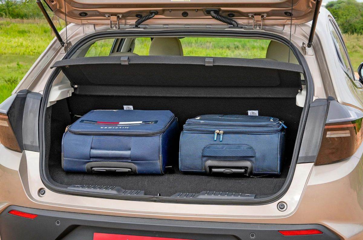 Tata_Altroz_Facelift_CNG_Boot_Space Tata_Altroz_Facelift_CNG_Boot_Space