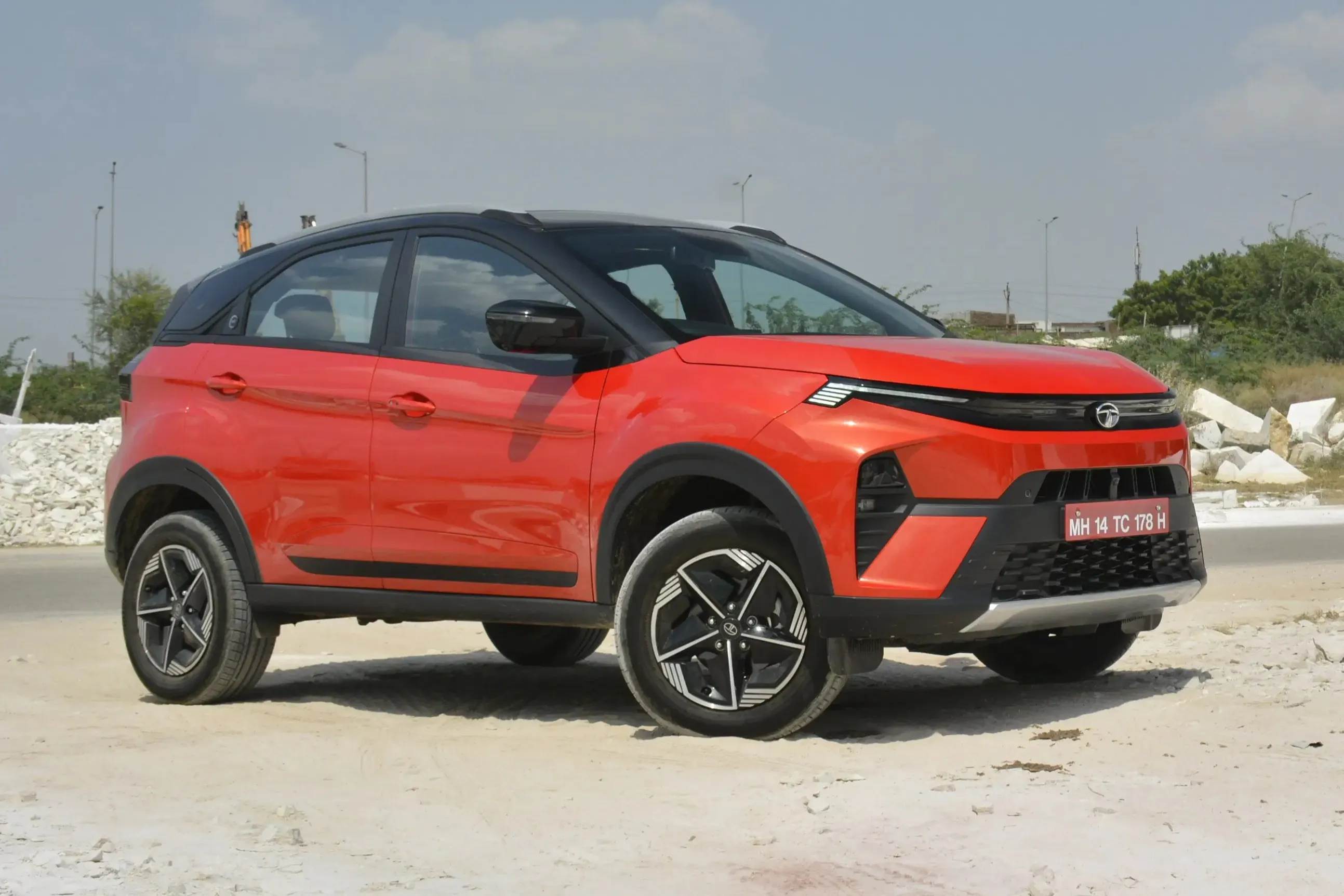Tata Nexon right side static Tata Nexon right side static