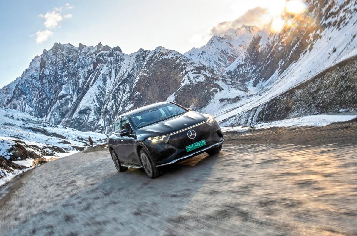 Guinness World Records Greatest Temperature Change Achieved by an Electric Production Car to Khardung La Guinness World Records Greatest Temperature Change Achieved by an Electric Production Car to Khardung La