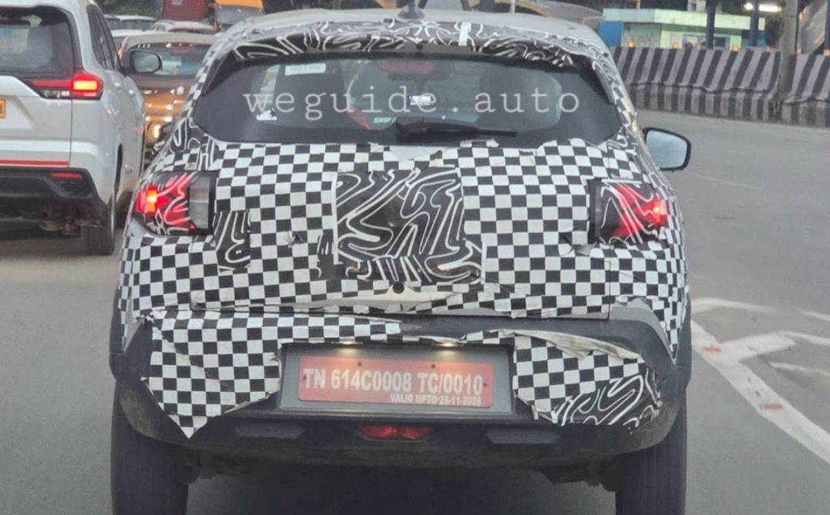 renaul-kwid-facelift-spy-shot-rear-static renaul-kwid-facelift-spy-shot-rear-static