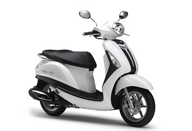 Yamaha launches new 125cc Nozza Grande scooter in Vietnam | Autocar ...