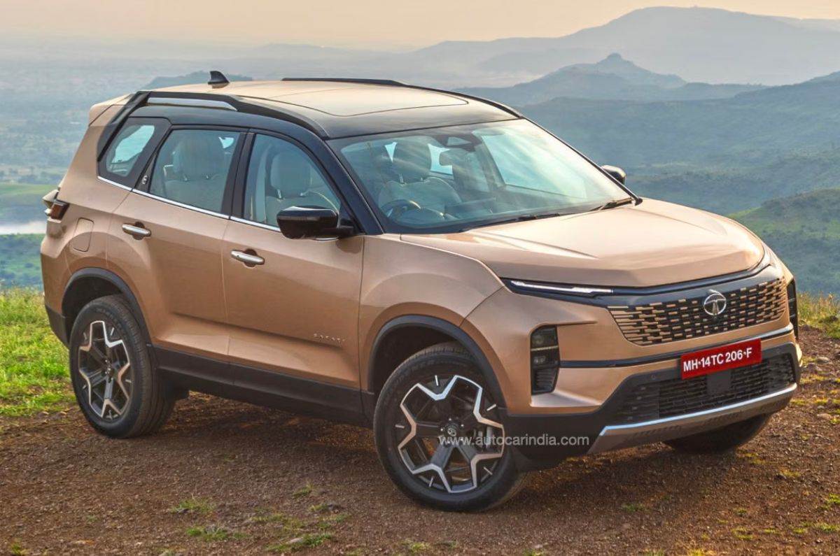 Tata Safari front