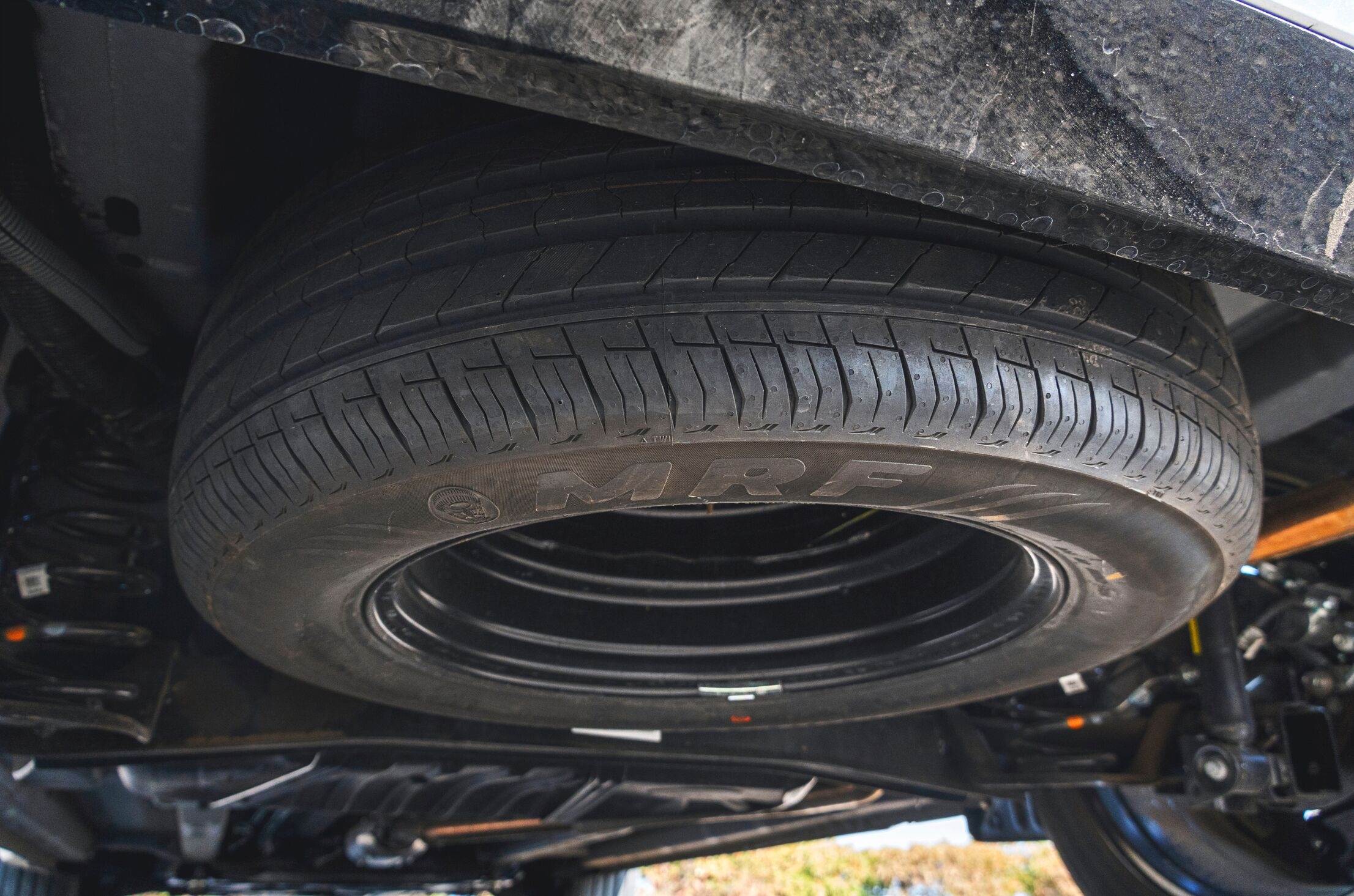 Tata Sierra spare tyre under boot Tata Sierra spare tyre under boot